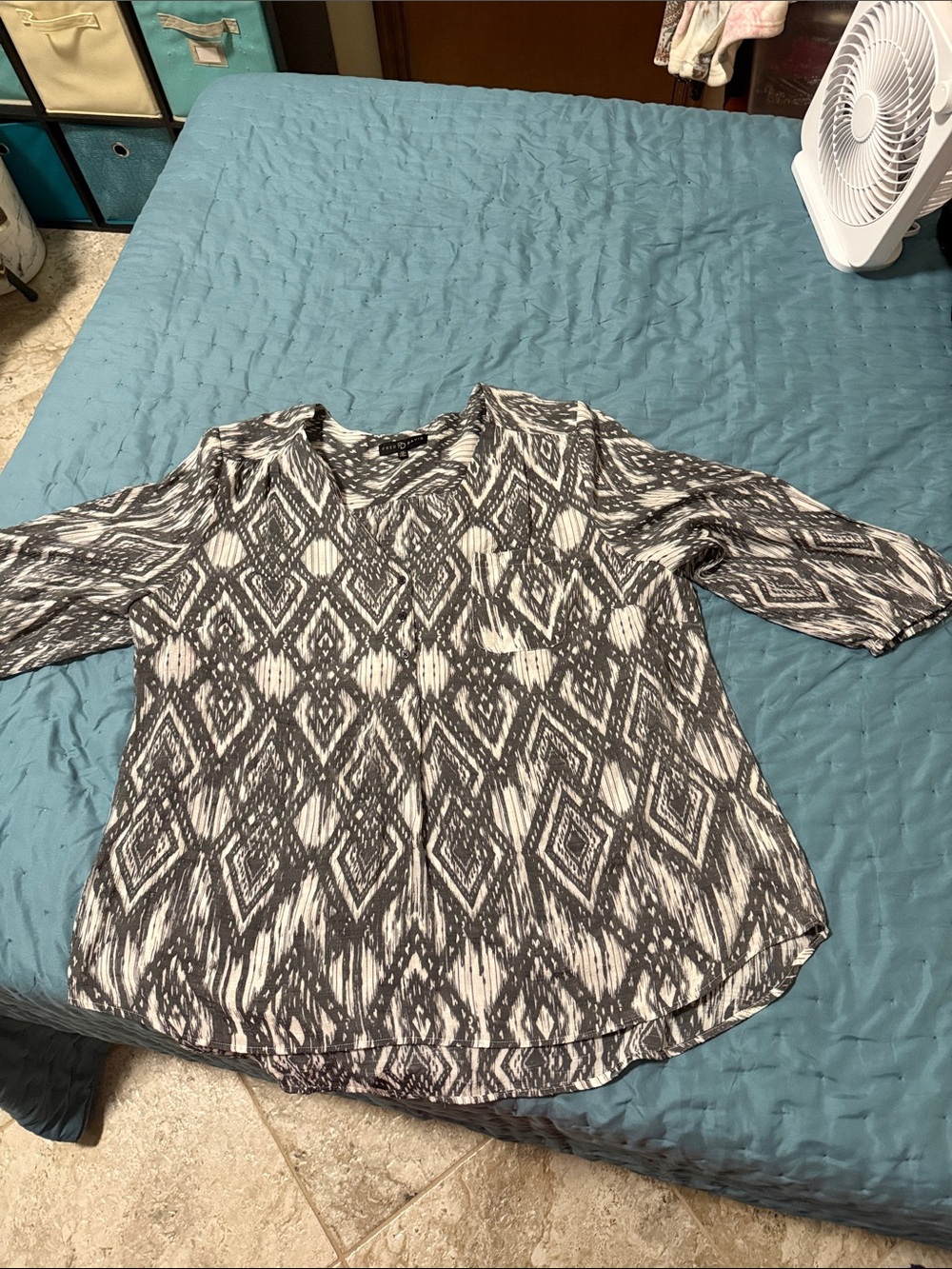 Fred David Black and Cream Diamond-Print V-Neck Blouse